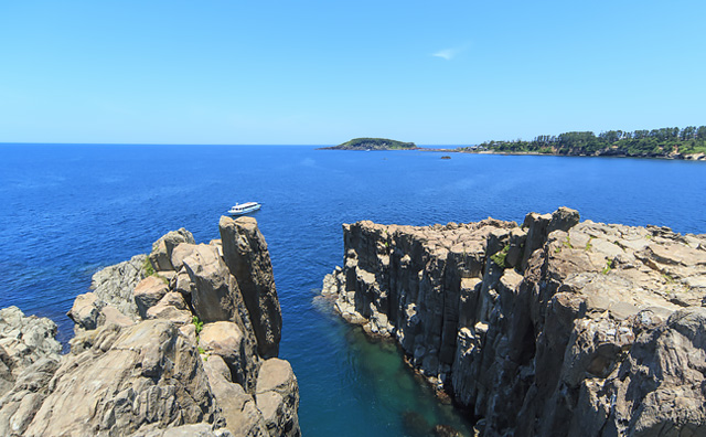 夏の東尋坊イメージ