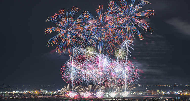 東日本のおすすめ花火大会15選！有名な花火といえば？
