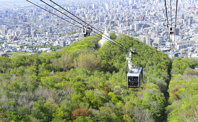 藻岩山（もいわやま）ロープウェイ