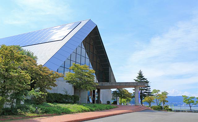 SUWAガラスの里