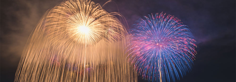 「片貝まつり」の開催情報や魅力を紹介！四尺玉花火など迫力満点の花火大会へ