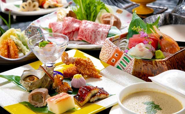 四季彩一力　夕食の一例