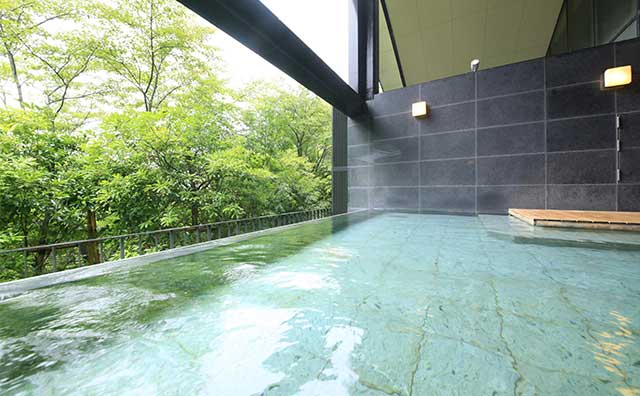 下田セントラルホテル　せせらぎの湯処・露天風呂男性用