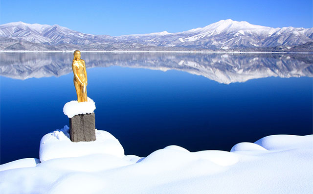田沢湖 たつこ像