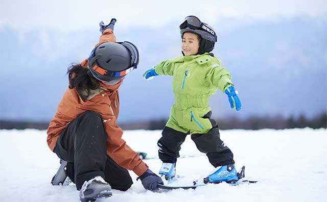 冬はスキー体験！「雪ッズ70」