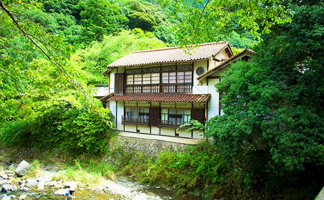 犬鳴山温泉