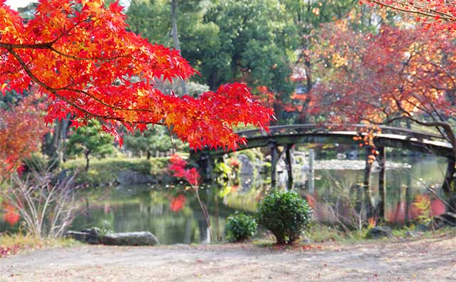 渉成園