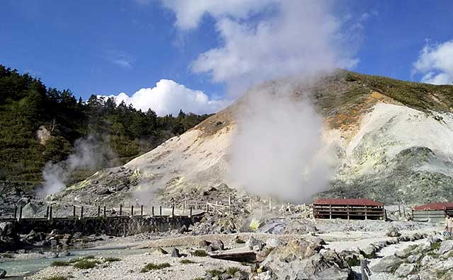玉川温泉には「玉川温泉」「新玉川温泉」の2施設ある