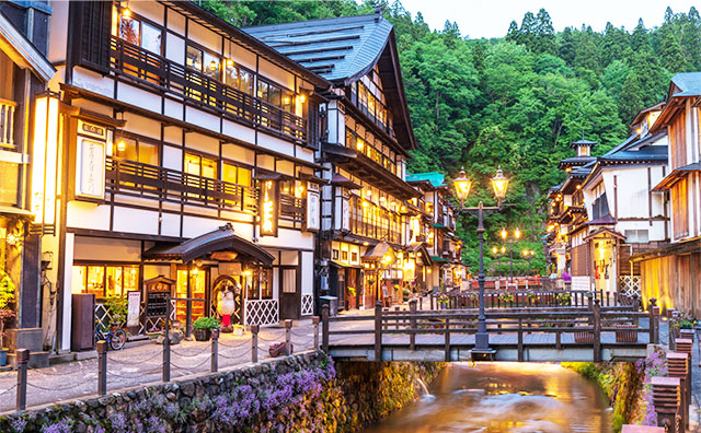 銀山温泉