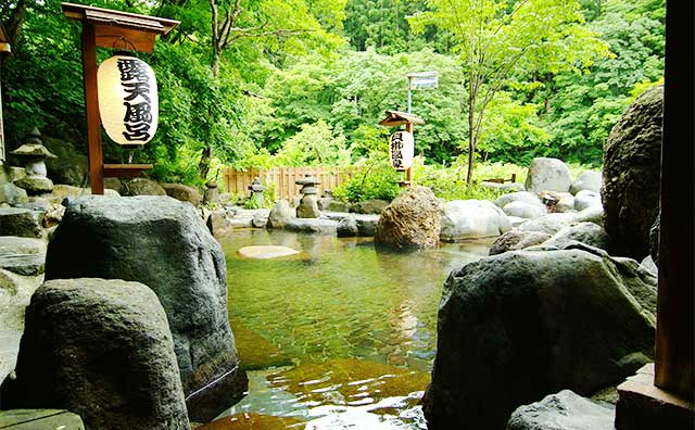 貝掛温泉　露天風呂