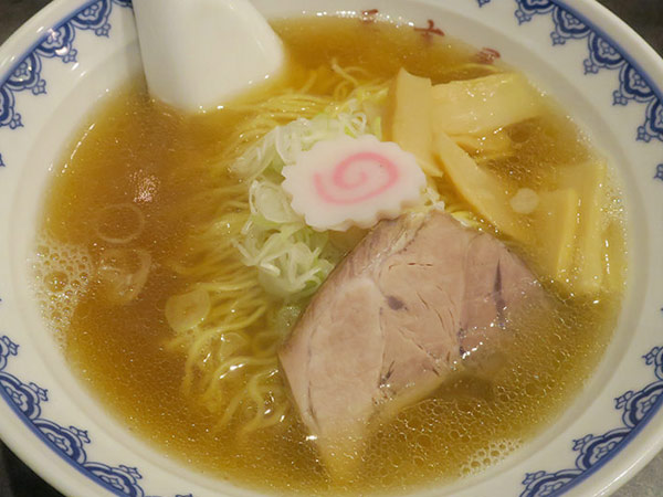 新潟駅周辺グルメを新潟通ライターが食してみた。ラーメン、タレかつ丼も