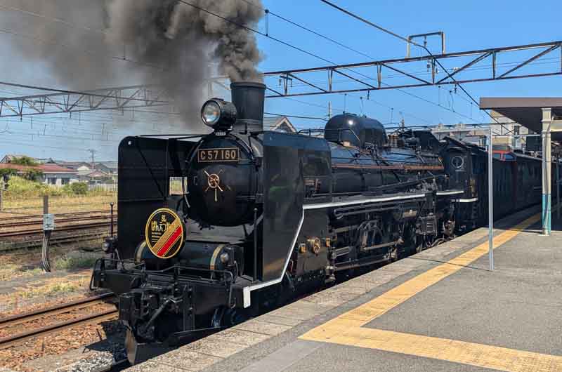 観光列車「SLばんえつ物語」で行く磐越西線の旅。展望車や客車をスパドラ・伊藤壮吾さんが紹介！